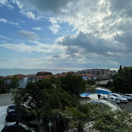 Saint Vlas * Sveti Vlas